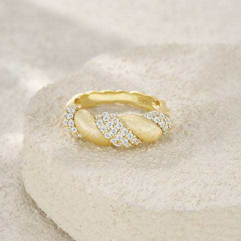 S925 Sterling Silver Gold-Plated Moissanite Ring Modern Elegant Fashion Jewelry