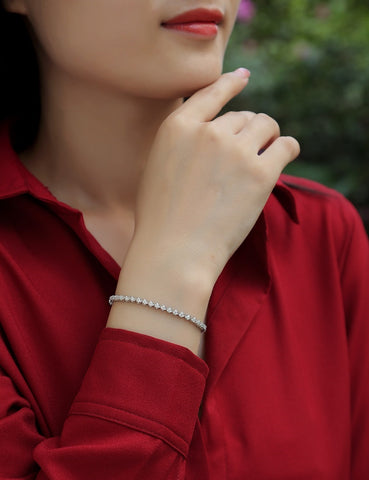 Luxury S925 Silver Moissanite Tennis Bracelet Elegant Sparkling Design