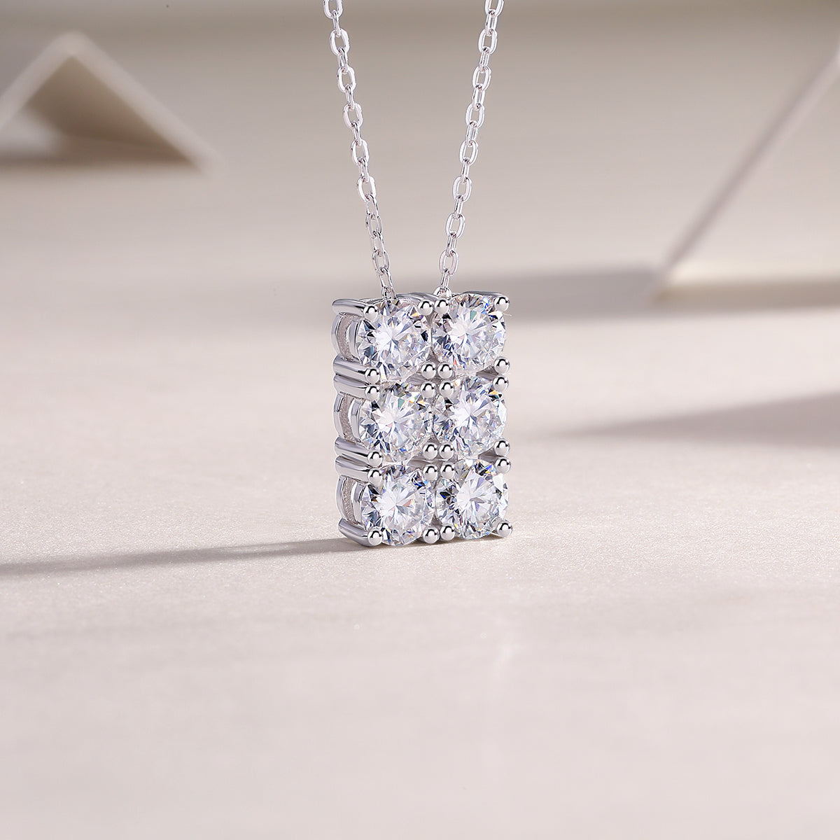 1Grand Round Moissanite Pendant Necklace in S925 Sterling Silver