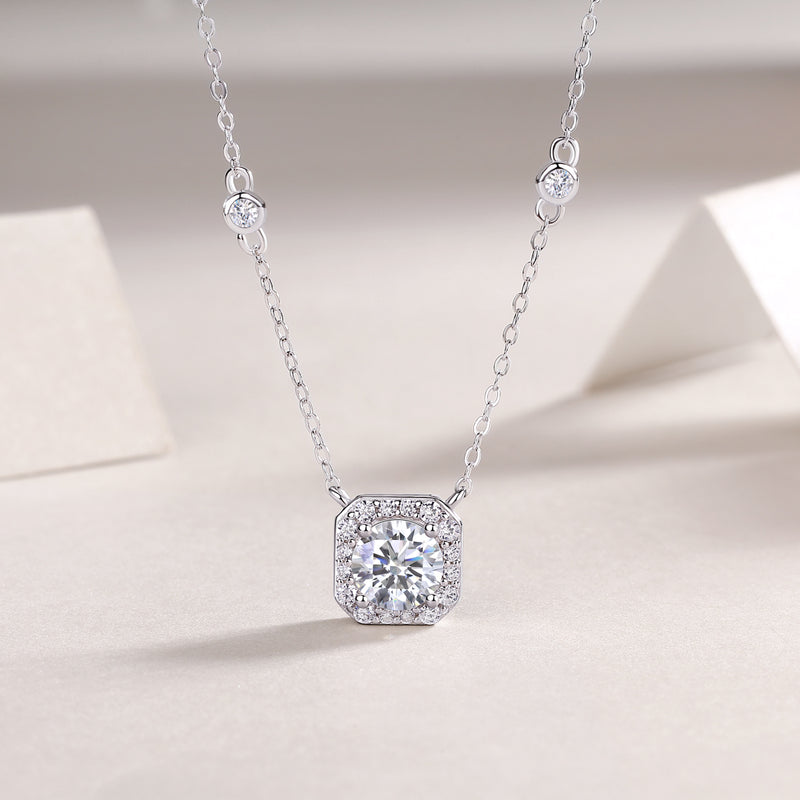 1Flower Love S925 Sterling Silver Necklace with 1-Carat Moissanite Pendant Modern Elegant Fine Jewelry - 2