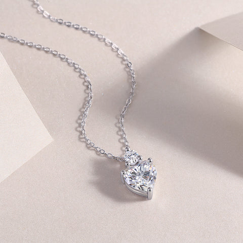 Heart-Shaped Moissanite Pendant Necklace in S925 Sterling Silver with Platinum Plating
