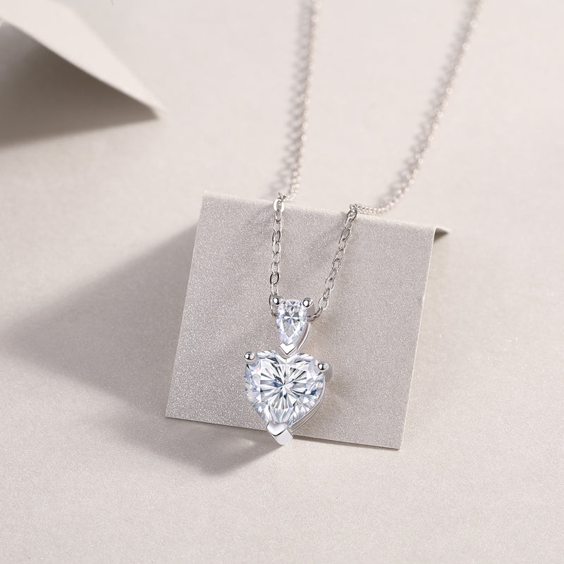 Heart-Shaped Moissanite Pendant Necklace in S925 Sterling Silver - 4