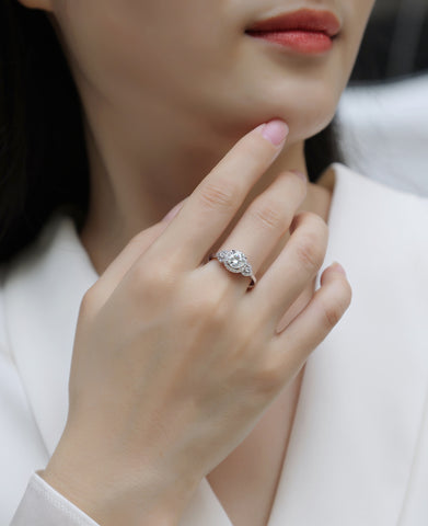 Luxury Moissanite Silver Wedding Ring 1 Carat Large Diamond Style