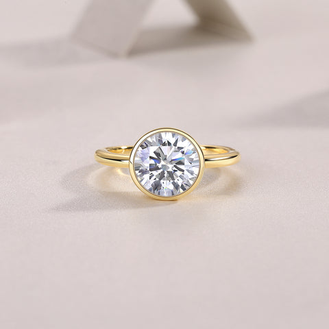 Large Round Moissanite Ring in S925 Silver for Luxury Fashion
