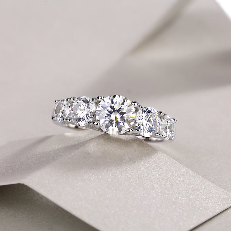 S925 Silver Moissanite Ring 1 Carat Multi-Stone Elegant Design - 4