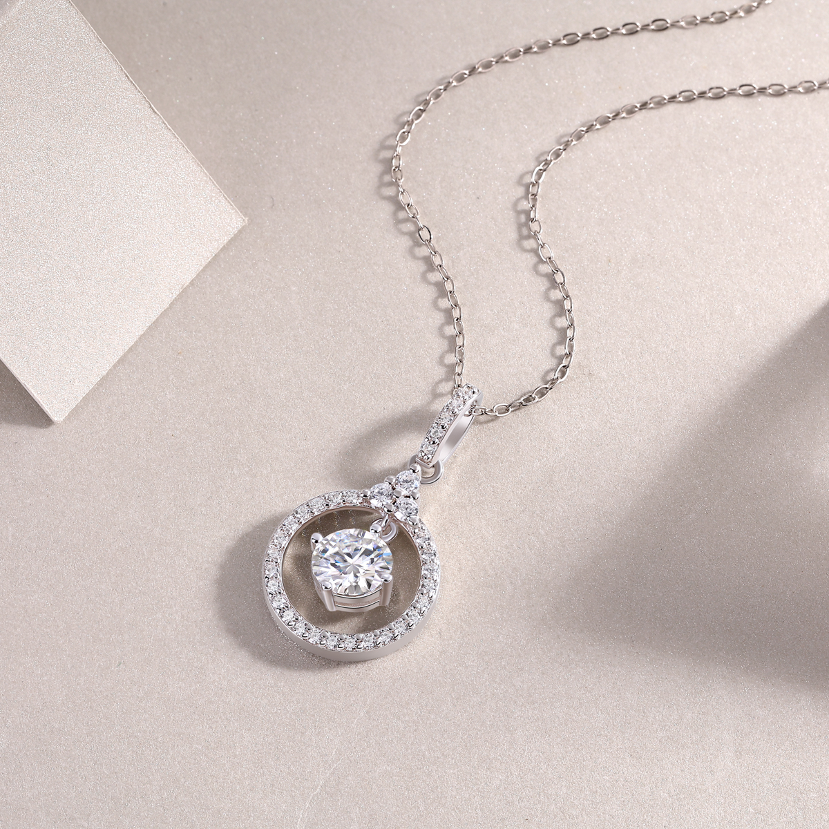 1Love 1-Carat Moissanite Pendant Necklace in S925 Sterling Silver with Platinum Plating