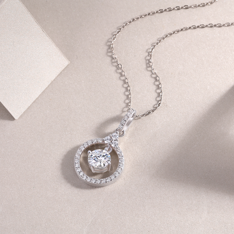 1Love 1-Carat Moissanite Pendant Necklace in S925 Sterling Silver with Platinum Plating - Modern & Elegant - 4