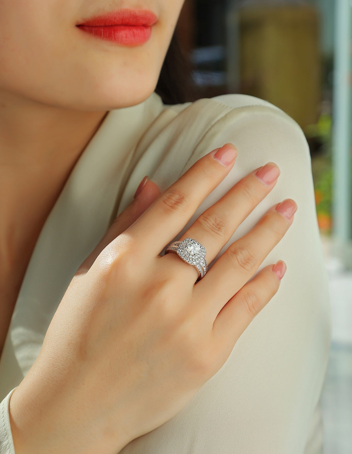 1Starry Sky Crown Moissanite Ring Set in S925 Sterling Silver Elegant Fashion Jewelry