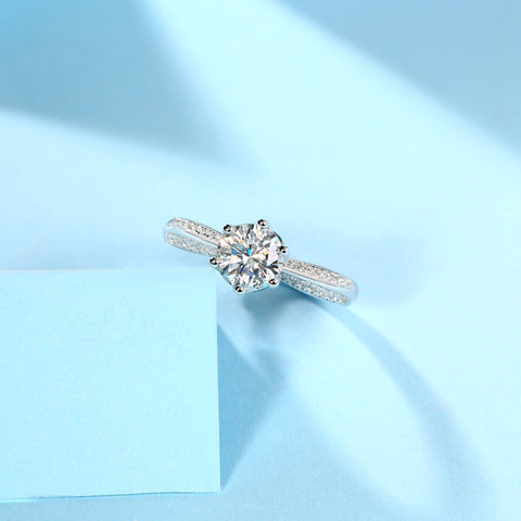 1 Carat Moissanite Diamond Wedding Ring in S925 Silver Elegant Luxury Design