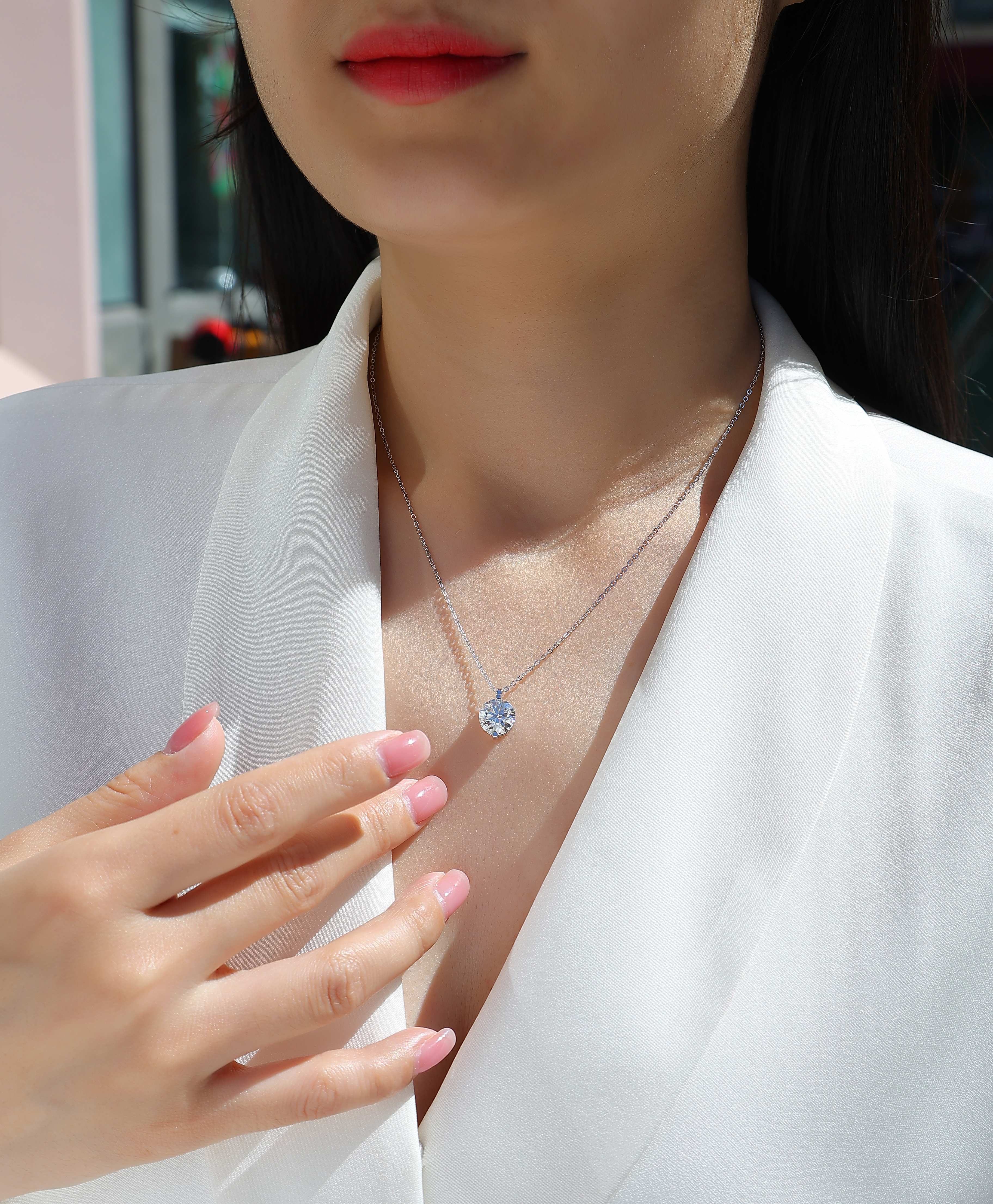 S925 Sterling Silver Moissanite Pendant Necklace with Platinum Plating