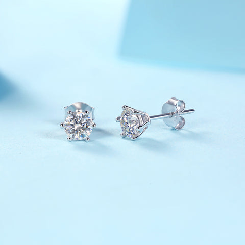 Classic Six-Prong Moissanite Silver Stud Earrings Elegant Fine Jewelry