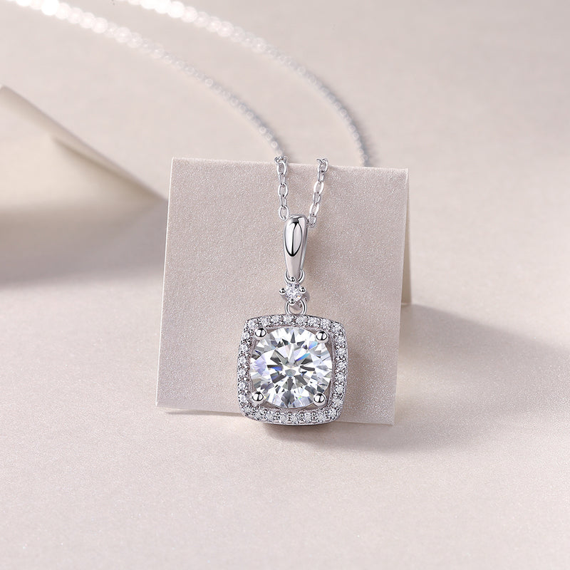 Luxury 2 Carat Moissanite Pendant Necklace in S925 Silver Modern Elegant Design - 2
