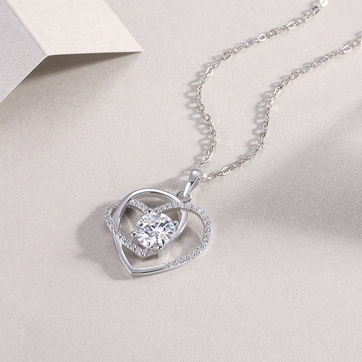 1-Carat Moissanite Heart Pendant Necklace in S925 Sterling Silver with Platinum Plating