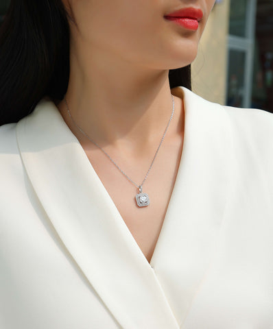 1-Carat Moissanite Pendant Necklace in S925 Sterling Silver with Platinum Plating