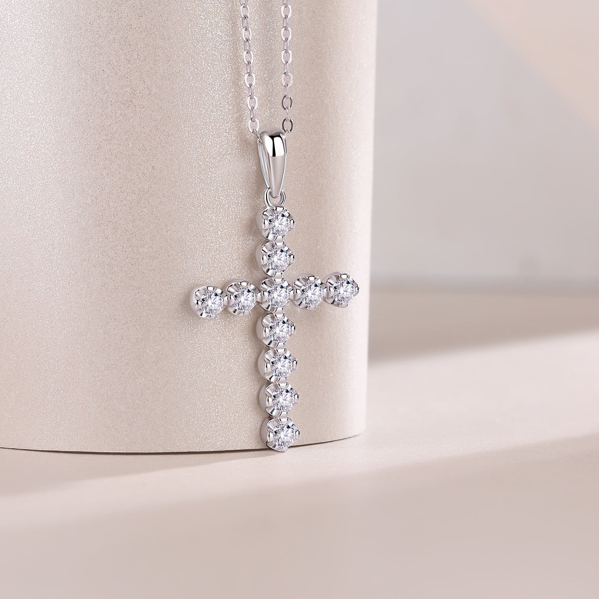 S925 Sterling Silver Cross Pendant Necklace with Moissanite Accents