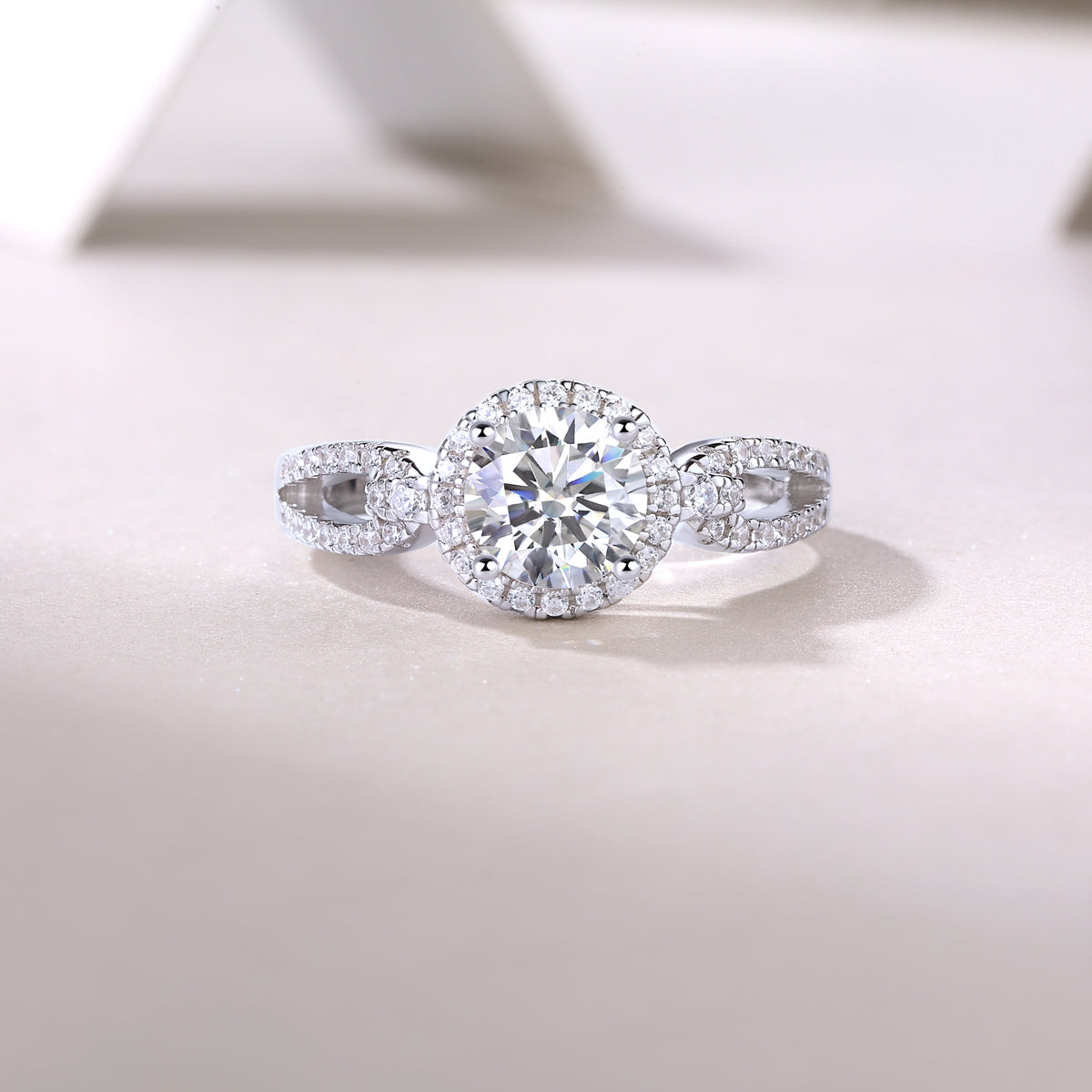 S925 Silver Moissanite Wedding Ring with Large 1 Carat Diamond Accent
