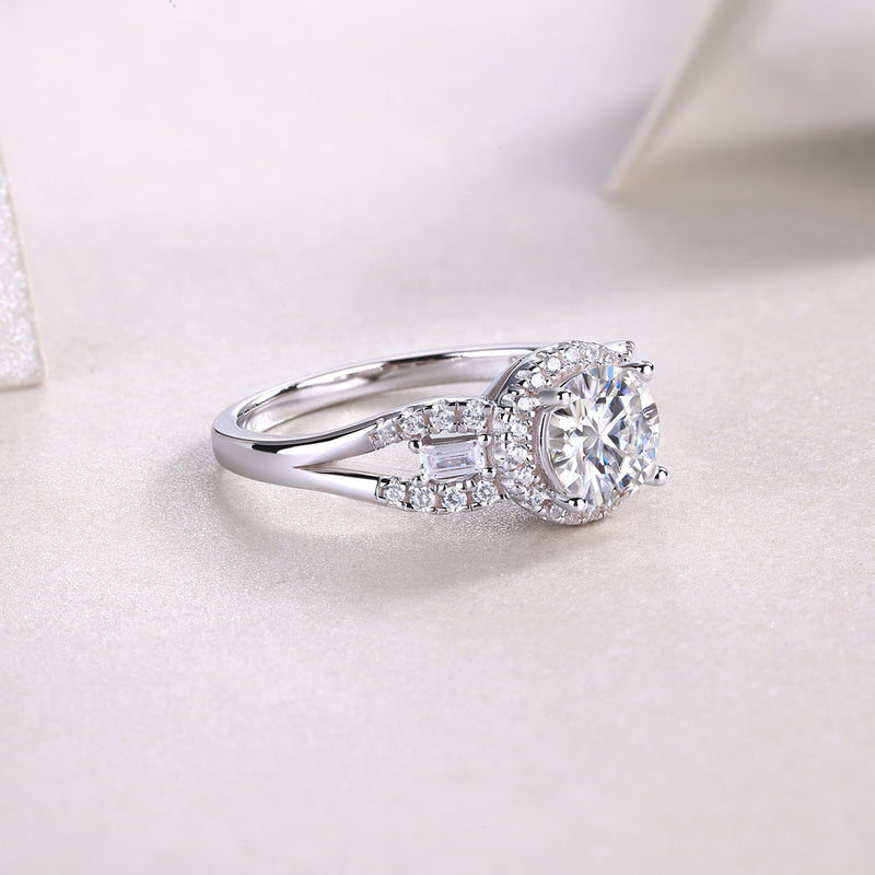 S925 Silver Moissanite Wedding Ring with 1 Carat Center Stone Elegant Split Shank Design - 5