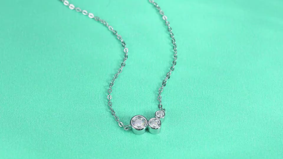 1White Dew - A Fashionable And Luxurious Diamond Jewelry Pendant Set With Moissanite S925 Sterling Silver Prohibit Tk Sales