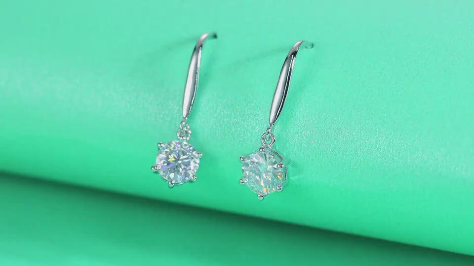 1Jumping Wind Inlaid Moissanite Silver Earrings Luxury Fashion Diamond Earrings Prohibit TK Sales