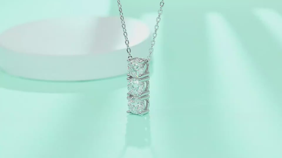 1Round - A Fashionable And Luxurious Diamond Jewelry Pendant Set With 0.5-carat Moissan Diamonds, S925 Sterling Silver And Platinum Plating Prohibit TikTok sales